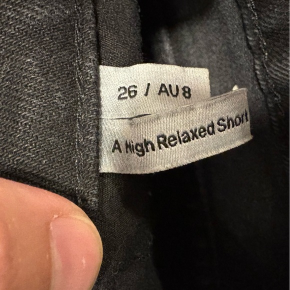 Abrand High Relaxed Short - Picture 7 of 8